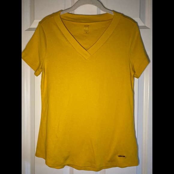 NWOT Anne Klein Sport tee.